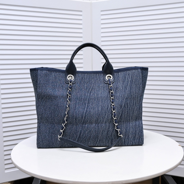 シャネルバッグ側面デザイン